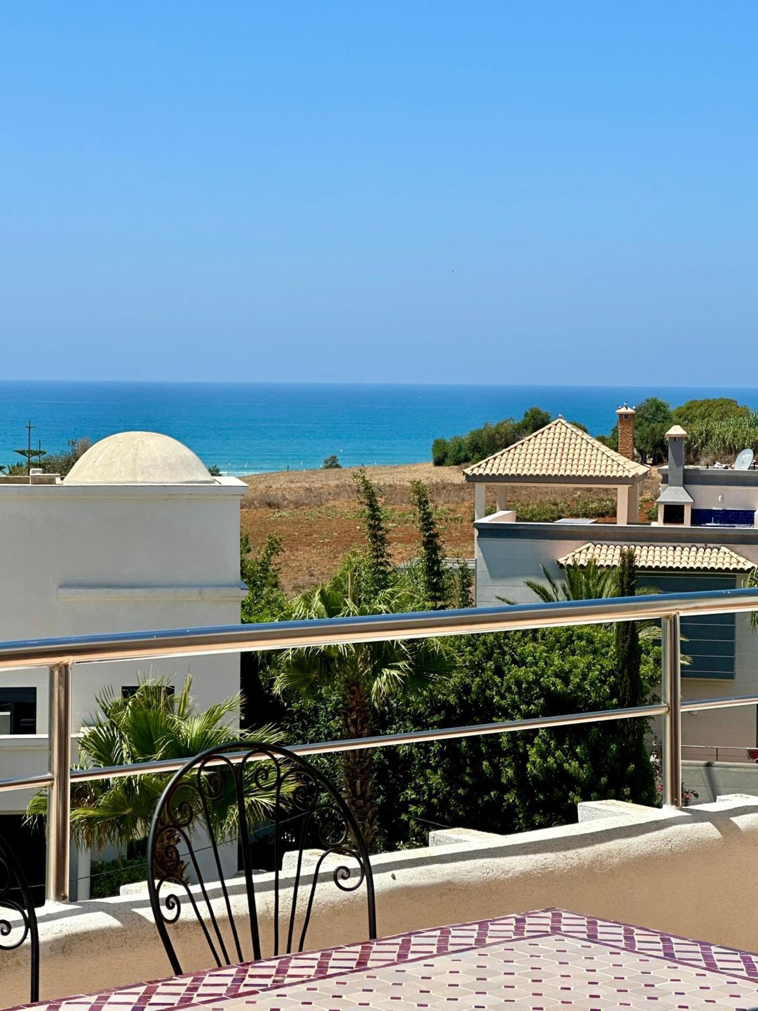 Asilah Vip - Haut Standing - Vue Mer - Piscines - Plage A 5 Minute - Garage Privee - Acces Pmr Esterno foto